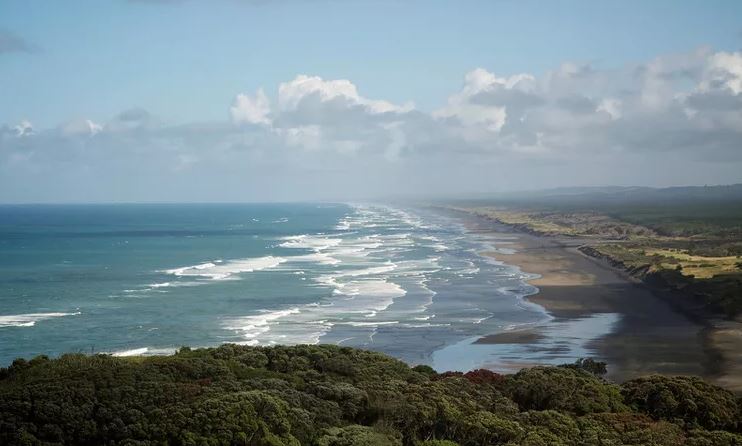 Ninety Mile Beach